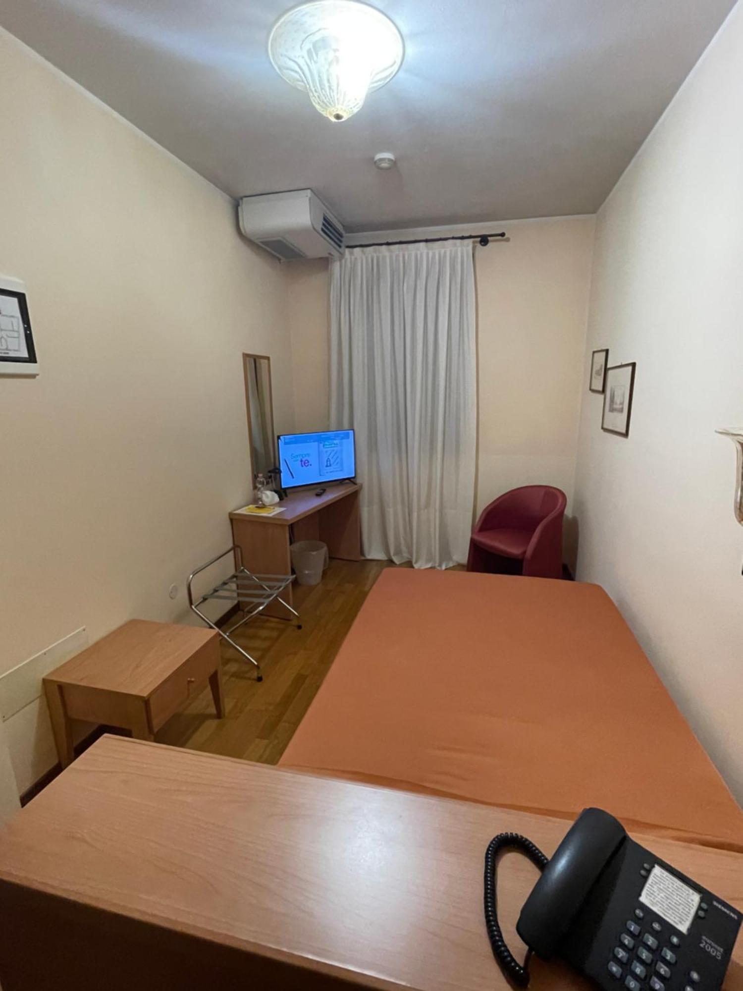 Hotel AB Baretta Legnaro Buitenkant foto