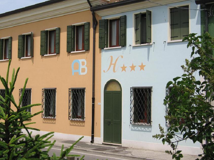 Hotel AB Baretta Legnaro Buitenkant foto