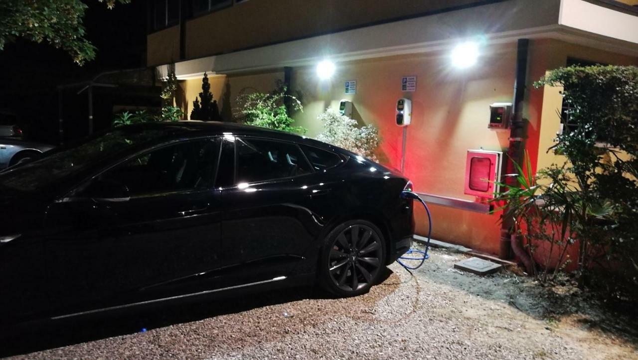Hotel AB Baretta Legnaro Buitenkant foto